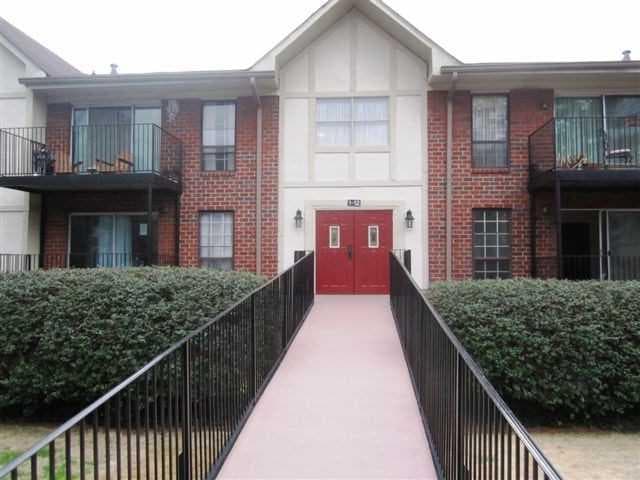 2 bedroom, 1,253 sq ft condominium sold at 6851 ROSWELL Road K-8, Atlanta, GA 30328