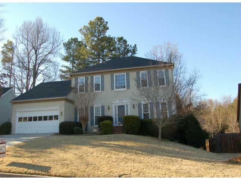 4 bedroom, 2,444 sq ft single family residence sold at 4960 Agate Drive, Alpharetta, GA 30022