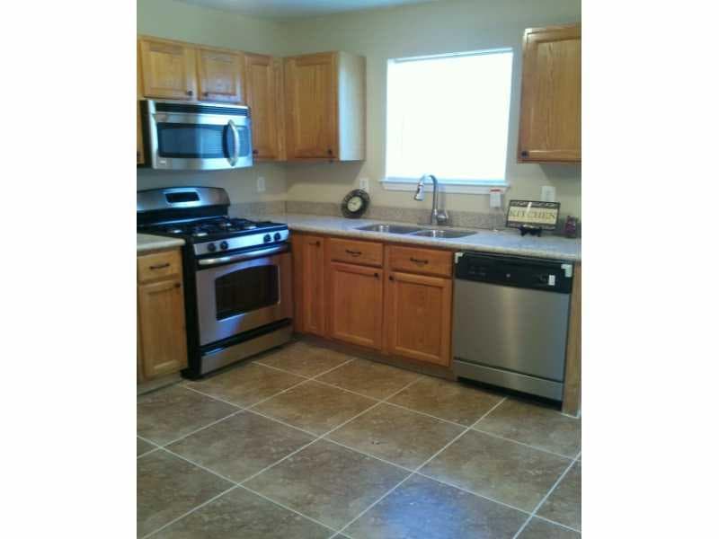 3 bedroom, 1,976 sq ft single family residence sold at 3580 Salem Glen Road, Lithonia, GA 30038