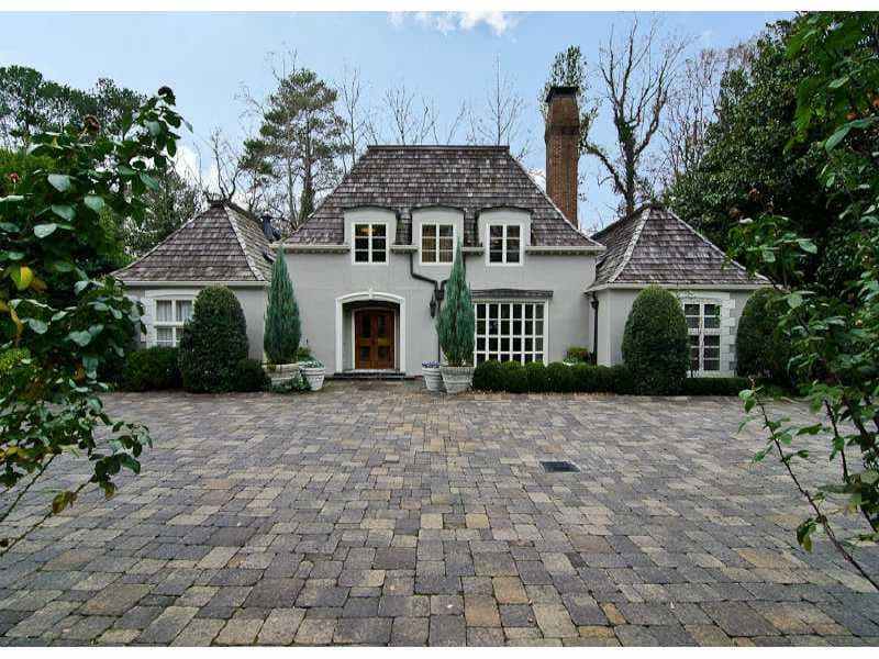 4 bedroom, 4,592 sq ft single family residence sold at 3392 Kilby Place, Atlanta, GA 30327