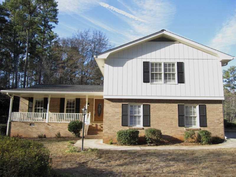 4 bedroom, 2,343 sq ft single family residence sold at 5019 Sandstone Court, Lilburn, GA 30047