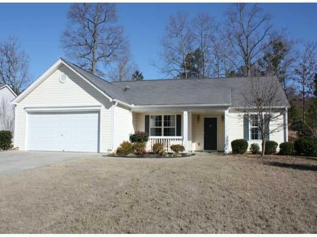 3 bedroom, 1,816 sq ft single family residence sold at 1221 Birdsong View, Dacula, GA 30019