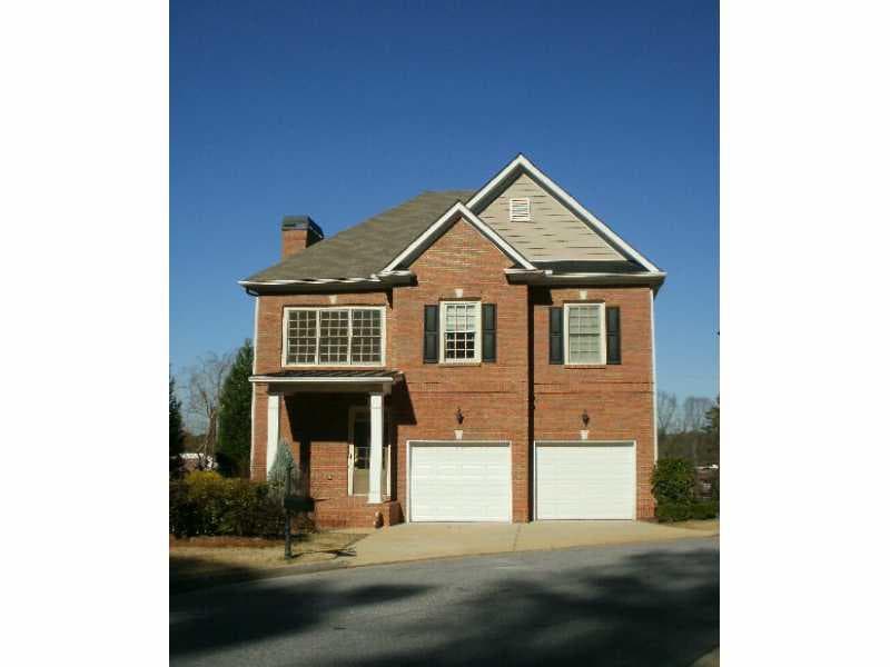 5 bedroom, 2,352 sq ft single family residence sold at 1704 Summit Glen Lane, Atlanta, GA 30329