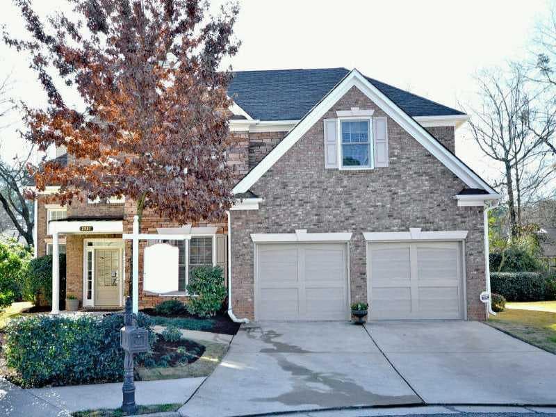 4 bedroom, 2,438 sq ft single family residence sold at 2521 Dering Place, Atlanta, GA 30345