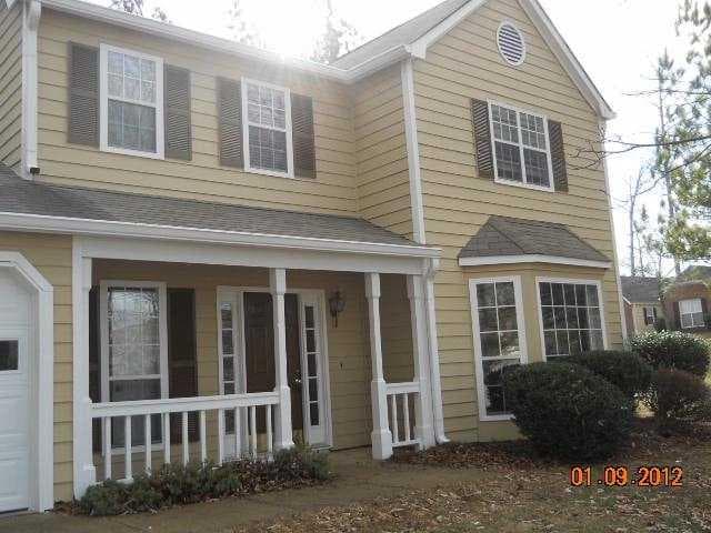 3 bedroom, 1,580 sq ft single family residence sold at 802 Bluff Place, Woodstock, GA 30188