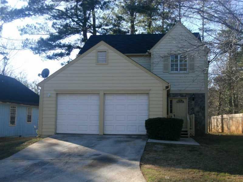 607 WOODCREST MANOR Drive, Stone Mountain, GA 30083 — most recent listing photo