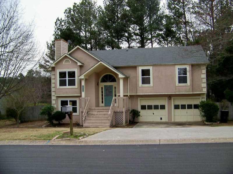 4 bedroom, 1,936 sq ft single family residence sold at 2104 Crystal Lake Drive, Lawrenceville, GA 30044