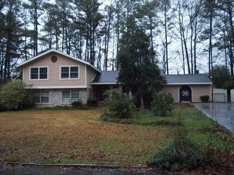 5 bedroom, 2,650 sq ft single family residence sold at 3663 EMBRY Circle, Atlanta, GA 30341