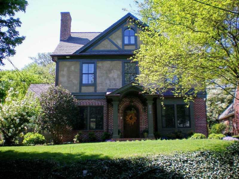 5 bedroom, 4,203 sq ft single family residence sold at 219 Bolling Road, Atlanta, GA 30305