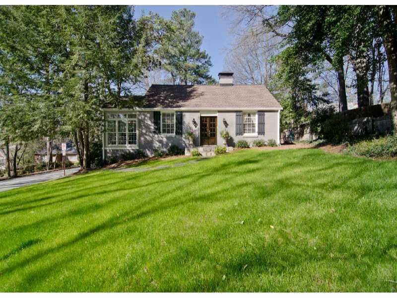 3 bedroom, 1,946 sq ft single family residence sold at 3580 Habersham Road, Atlanta, GA 30305