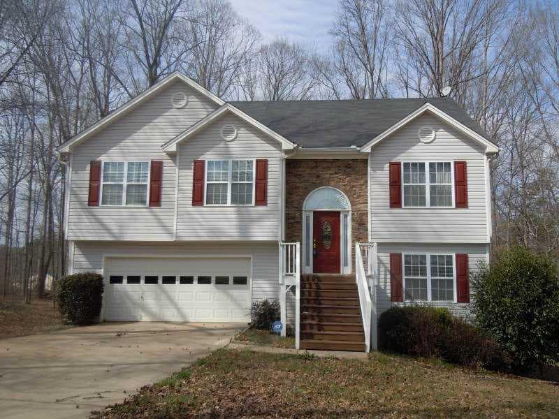 1407 Red Oak Way, Winder, GA 30680 — most recent listing photo