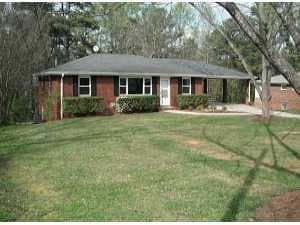 4 bedroom, 1,176 sq ft single family residence sold at 688 Hurt Road, Smyrna, GA 30082