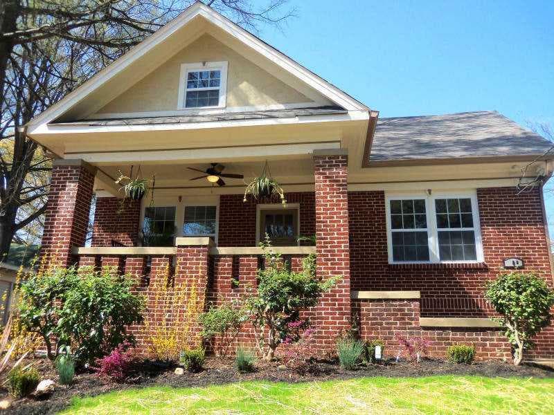 3 bedroom, 2,150 sq ft single family residence sold at 406 Callan Circle, Atlanta, GA 30307