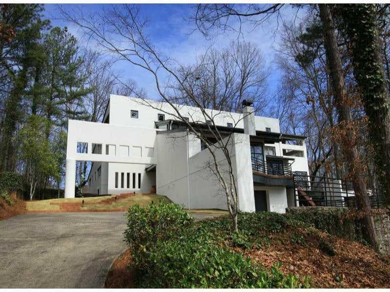 5 bedroom, 7,096 sq ft single family residence sold at 5280 N Powers Ferry Road, Atlanta, GA 30327
