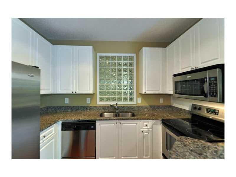 2 bedroom, 952 sq ft condominium sold at 10 Perimeter Summit Boulevard 2309, Atlanta, GA 30319