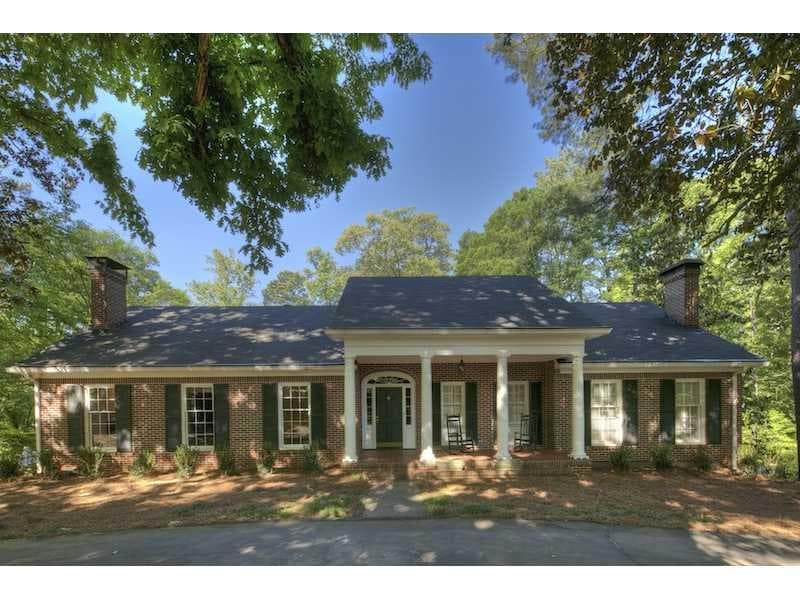 4 bedroom single family residence sold at 4800 Powers Ferry Road, Atlanta, GA 30327