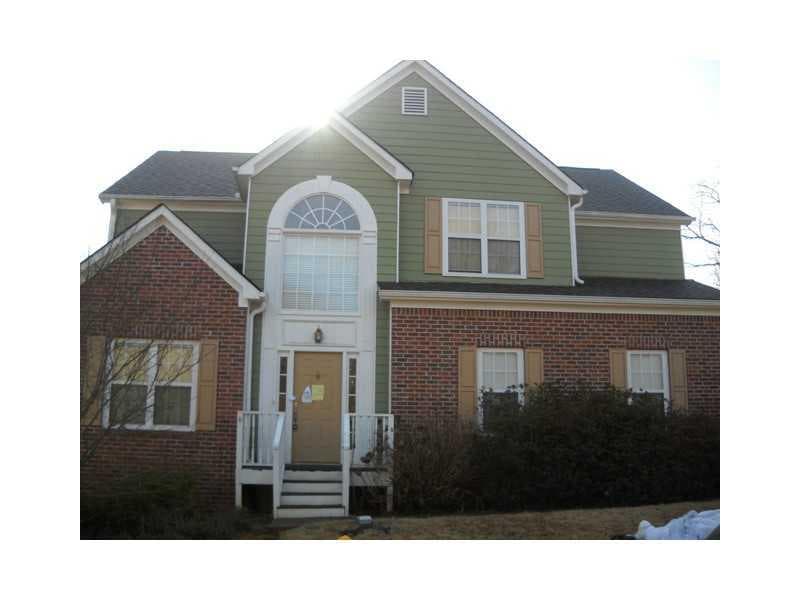 4 bedroom, 2,226 sq ft single family residence sold at 7275 Lanier Cove Court, Cumming, GA 30041