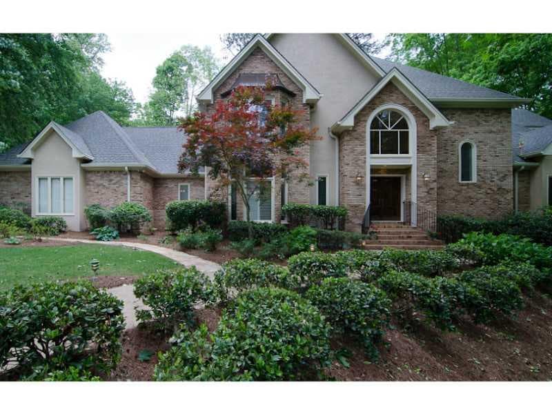 6 bedroom, 3,055 sq ft single family residence sold at 60 Chevaux Court, Atlanta, GA 30342