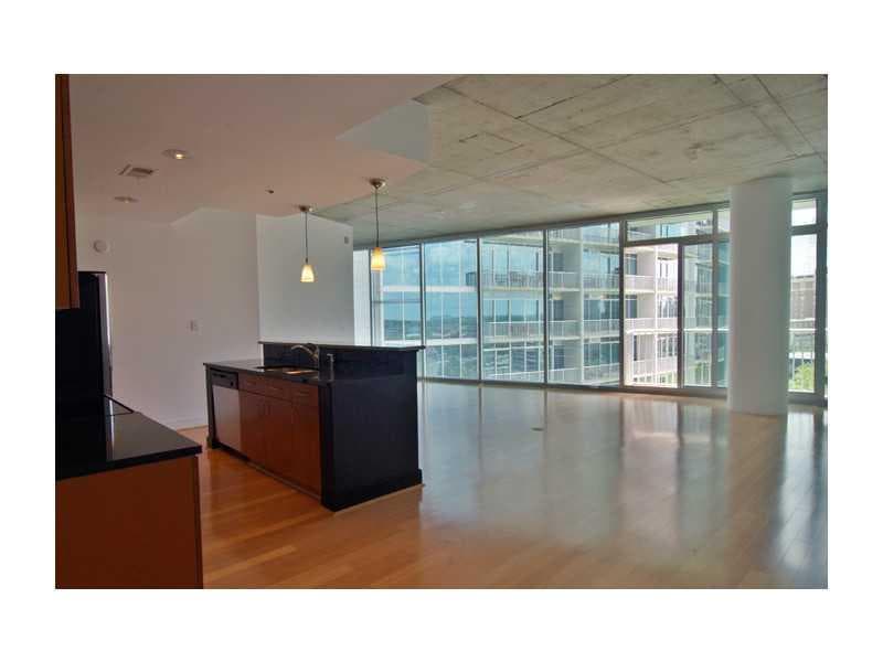2 bedroom, 1,260 sq ft condominium sold at 44 Peachtree Place 1132, Atlanta, GA 30309
