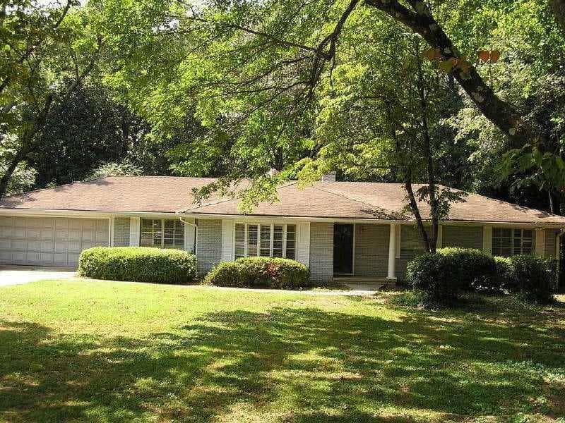 3 bedroom single family residence sold at 4182 Powers Ferry Road, Atlanta, GA 30342