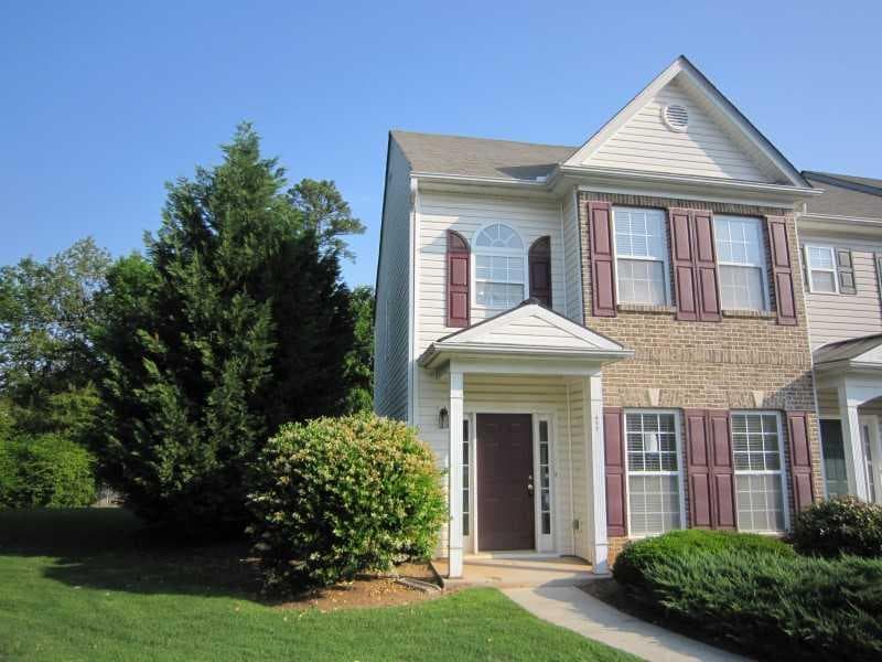 2 bedroom, 1,498 sq ft townhouse sold at 677 Kenridge Drive 677, Suwanee, GA 30024