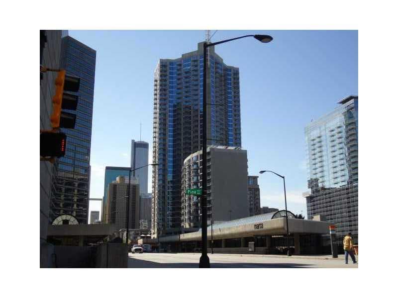1 bedroom, 763 sq ft condominium sold at 400 W Peachtree Street 1108, Atlanta, GA 30308