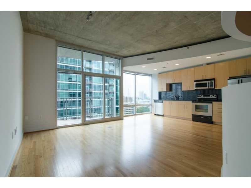 1 bedroom, 768 sq ft condominium sold at 943 Peachtree Street 1404, Atlanta, GA 30309