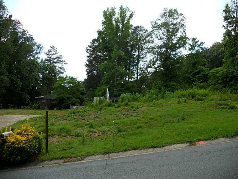 3444 Meadow Chase Drive, Marietta, GA 30062 — most recent listing photo