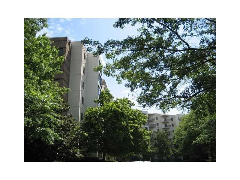 1 bedroom, 875 sq ft condominium sold at 1800 Clairmont Lake 724, Decatur, GA 30033