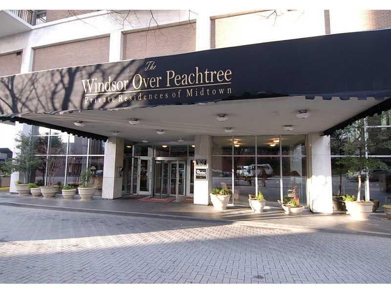 2 bedroom, 1,235 sq ft condominium sold at 620 Peachtree Street 1705, Atlanta, GA 30308