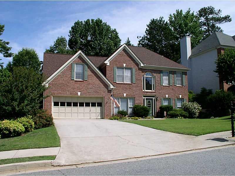 5 bedroom, 2,716 sq ft single family residence sold at 2010 Laurel Lake Drive, Suwanee, GA 30024