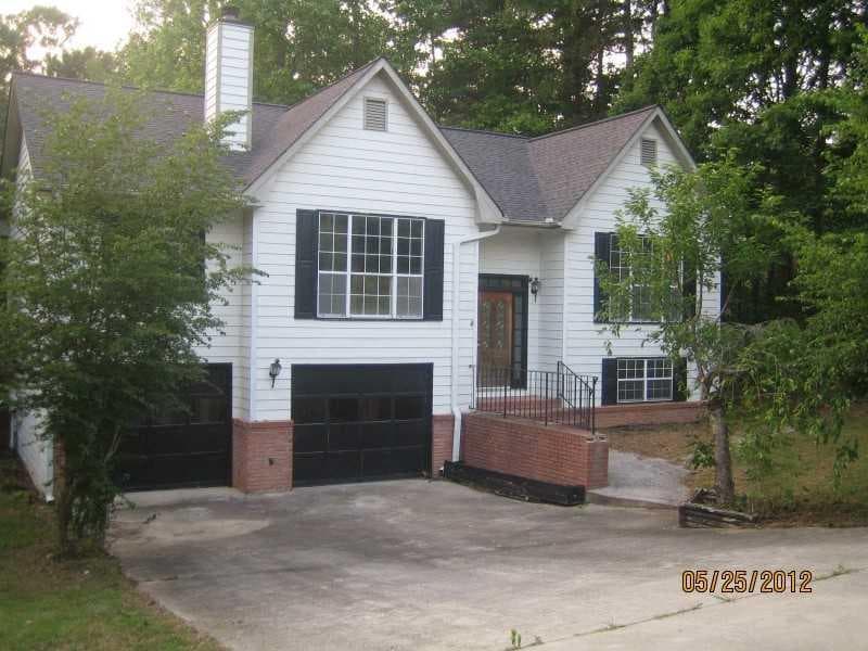 3306 Saddlegate Drive, Buford, GA 30519 — most recent listing photo
