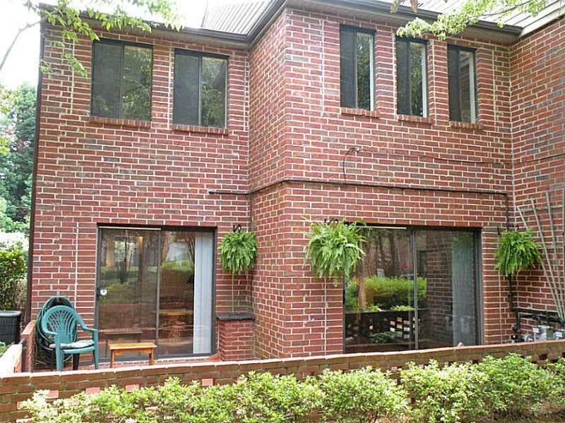 3 bedroom, 1,408 sq ft condominium sold at 2292 PERNOSHAL Court 2292, Dunwoody, GA 30338
