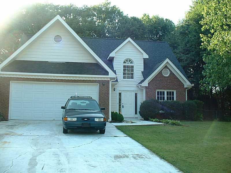 3 bedroom single family residence sold at 463 Rhett Drive, Loganville, GA 30052