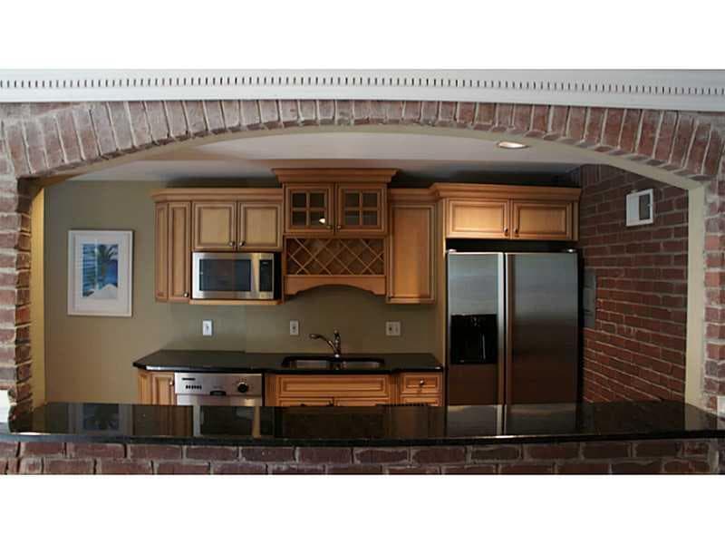 1 bedroom, 624 sq ft condominium sold at 826 Dixie Avenue 10, Atlanta, GA 30307