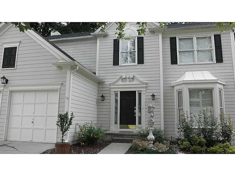 5 bedroom, 2,112 sq ft single family residence sold at 10895 Glenbarr Drive, Johns Creek, GA 30097
