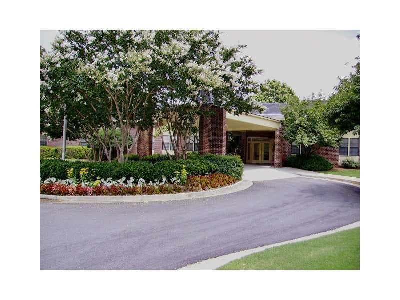 1 bedroom, 700 sq ft condominium sold at 475 Mount Vernon Highway B216, Atlanta, GA 30328