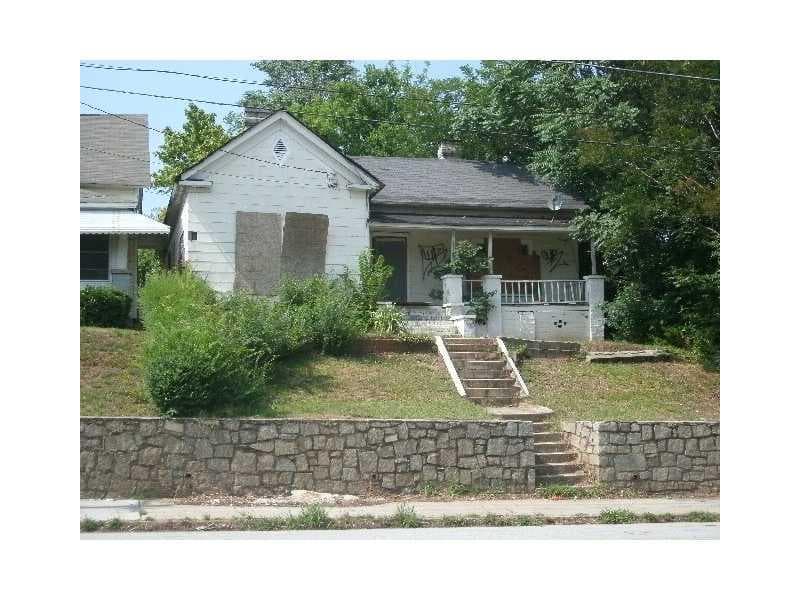 3 bedroom, 2,662 sq ft single family residence sold at 663 SIMPSON Street, Atlanta, GA 30314