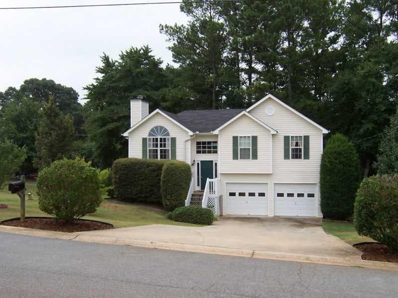 3 bedroom, 1,209 sq ft single family residence sold at 65 Ridgefield Drive, Douglasville, GA 30134