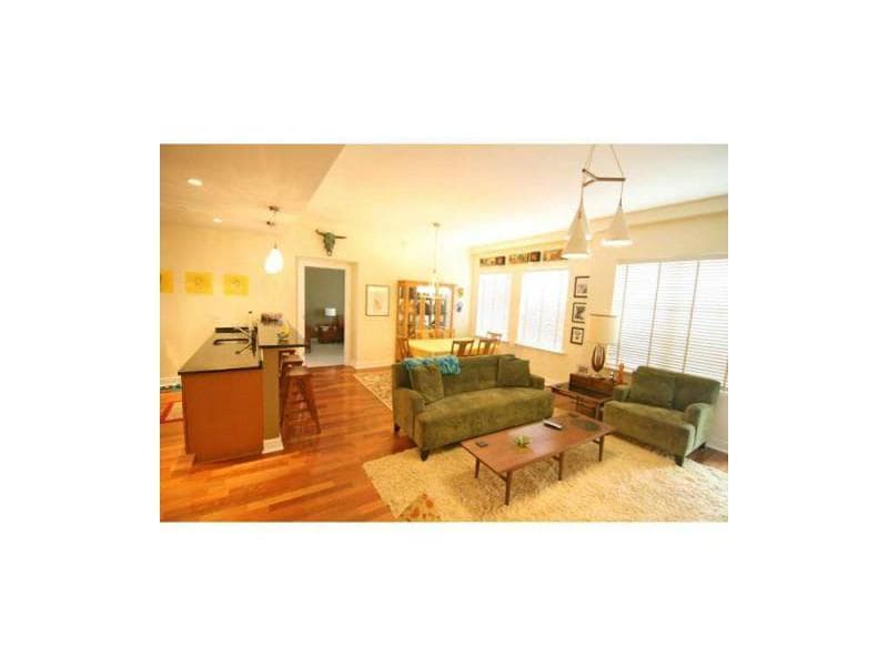 3 bedroom, 1,462 sq ft condominium sold at 201 W Ponce De Leon Avenue 617, Decatur, GA 30030