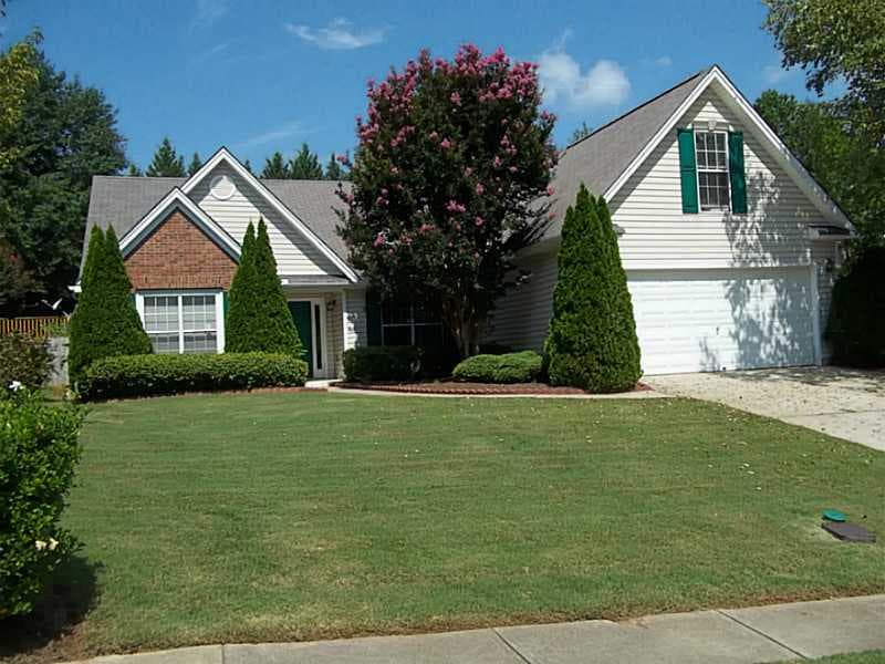 565 Suwanee East Drive, Lawrenceville, GA 30043 — most recent listing photo
