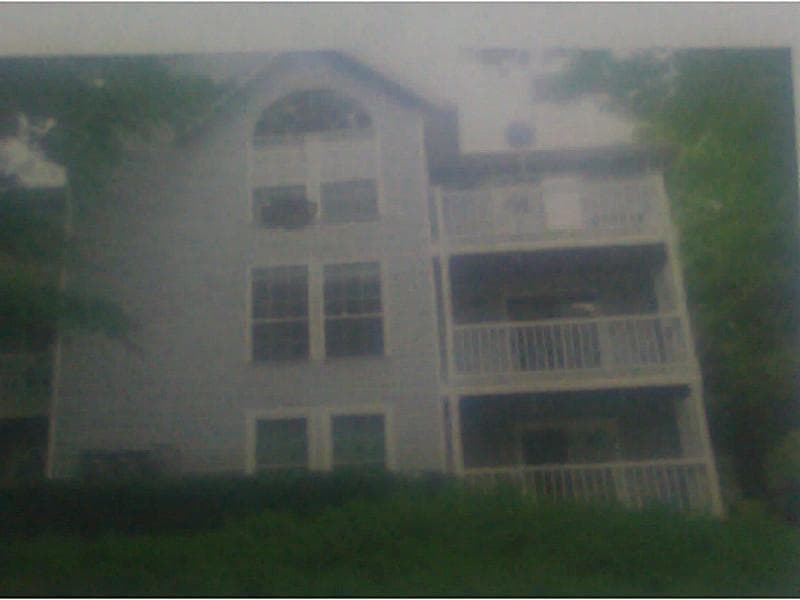 2 bedroom condominium sold at 213 Cobblestone Trail 213, Avondale Estates, GA 30002