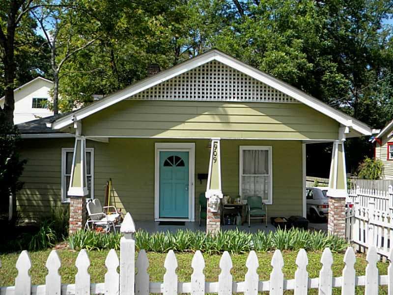 2 bedroom, 1,244 sq ft single family residence sold at 909 Confederate Avenue, Atlanta, GA 30312