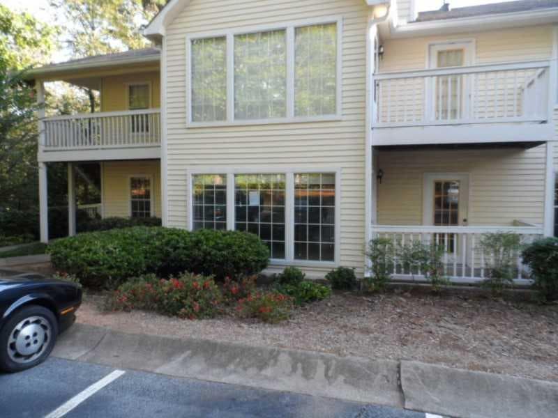 2 bedroom, 1,100 sq ft condominium sold at 203 Gettysburg Place 203, Atlanta, GA 30350