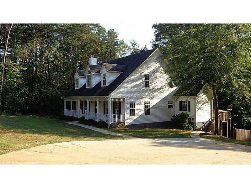 3 bedroom, 2,417 sq ft single family residence sold at 6157 Grant Ford Road, Gainesville, GA 30506