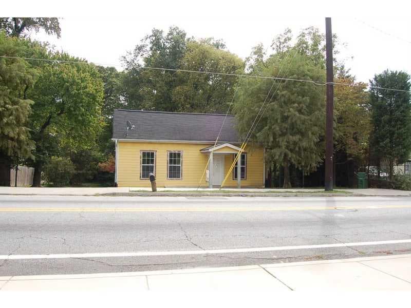 2 bedroom, 1,168 sq ft single family residence sold at 2041 BOLTON Road, Atlanta, GA 30318