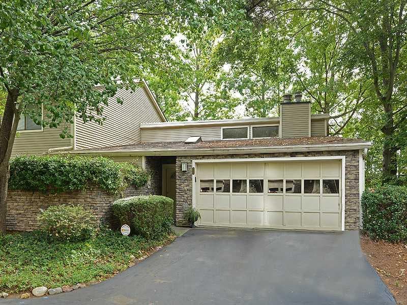 3 bedroom condominium sold at 23 Basswood Circle 23, Sandy Springs, GA 30328