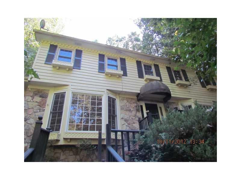 4 bedroom, 2,745 sq ft single family residence sold at 75 Seville Chase, Atlanta, GA 30328