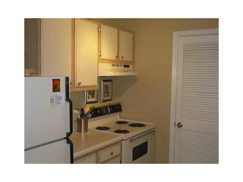 425 Granville Court 425, Atlanta, GA 30328 — most recent listing photo