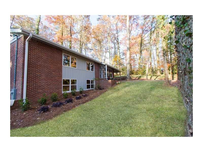4 bedroom, 2,477 sq ft single family residence sold at 2281 Tanglewood Circle, Atlanta, GA 30345